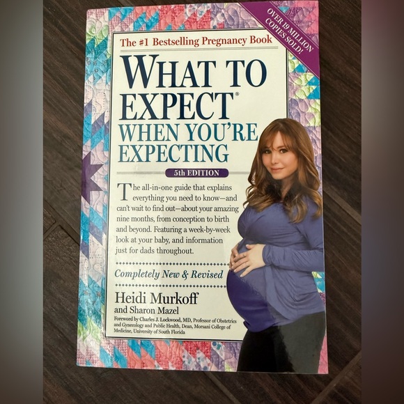 Other - 🦄3/$15 What to Expect When You're Expecting 5th Edition Book